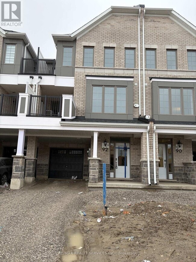 Building Photo - 92 Yorkshire Dr