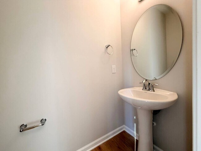 Foto del edificio - 2459 Englemann Dr