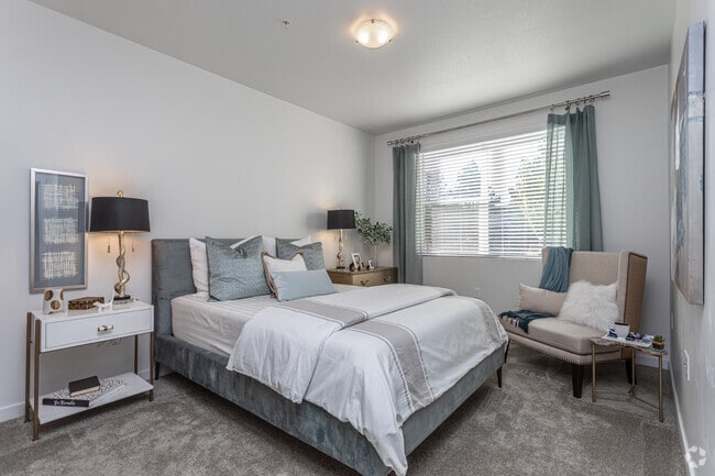 2BR, 2BA - Temperate - Axio 8400