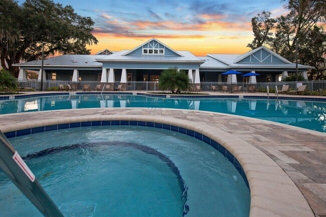 Foto del edificio - 10622 Grand Oaks Blvd