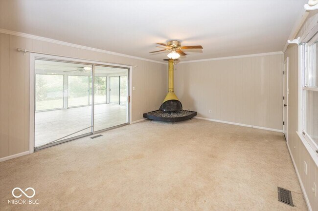 Foto del edificio - 130 Carmel View Dr