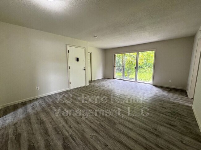 Foto del edificio - 8620 Countryshire Ln