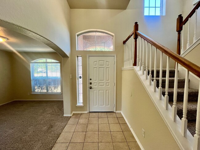 Building Photo - **Freshly Painted~ Easy access to 1604 and...