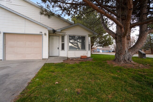 Foto del edificio - 79 E 2nd St N