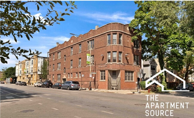 Building Photo - 2842 W Augusta Blvd