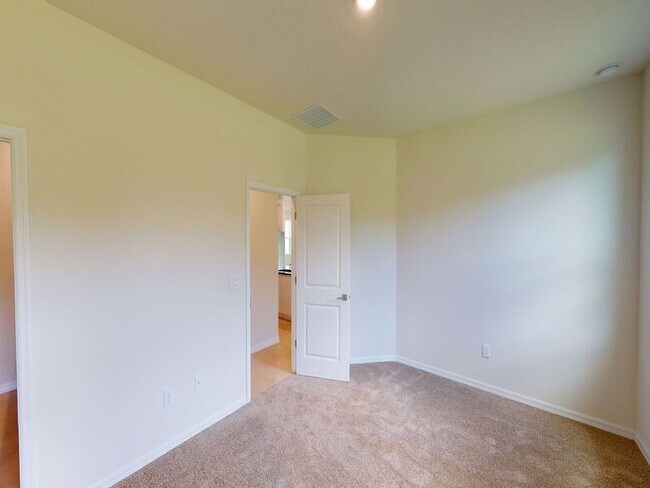 Foto del edificio - 351 San Filippo Dr SE