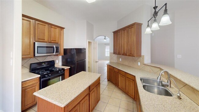 Building Photo - 1482 Rainbow Parke Dr