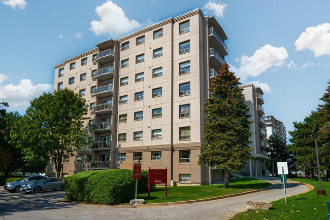 Building Photo - Pier 100 Apartments