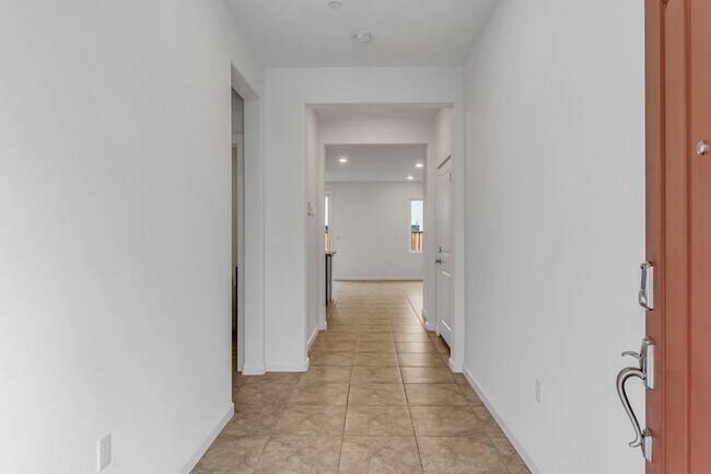Building Photo - 5309 Guenoc Valley Ln