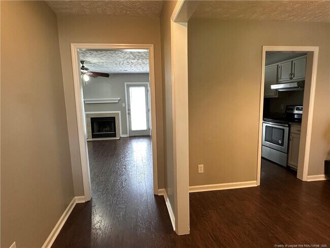 Building Photo - 1734 Winnabow Dr