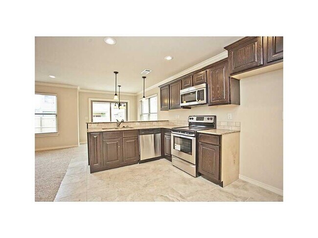 Foto del edificio - Clean and fresh near Washington Regional Hospital and the Bike Trail! To schedule your own showin...