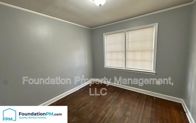 Building Photo - 44 N Holmes St