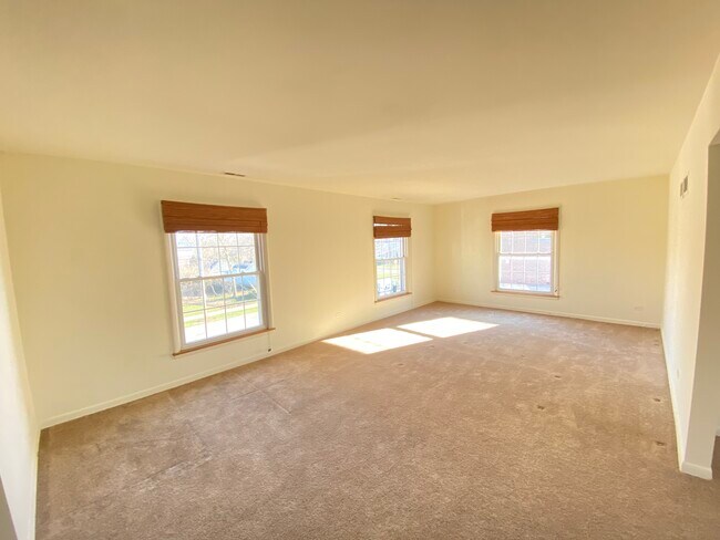 Fotografía del edificio - 140 Arlington Ave