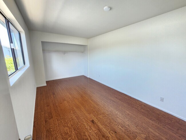 Foto del edificio - 11837 Gilmore St