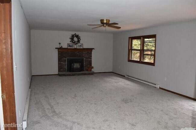 Building Photo - 4 br, 2.5 bath House - 286 Northern Pines Rd