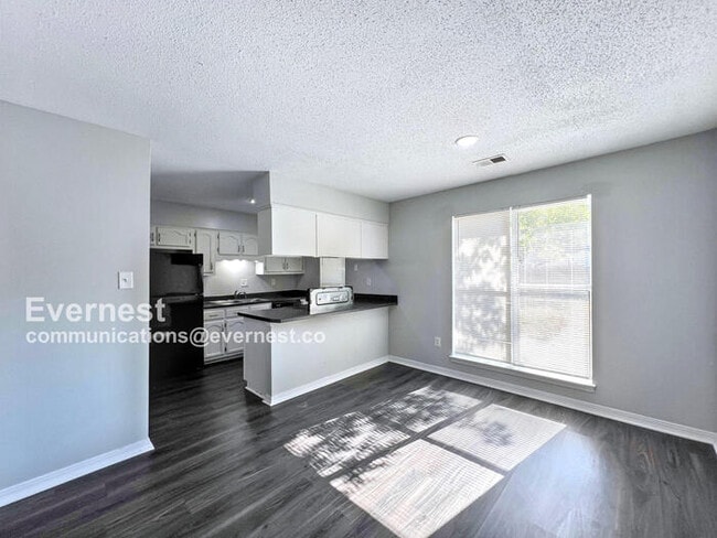 Building Photo - 6410 Jamestown Dr