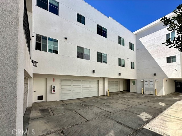 Foto del edificio - 14019 Vanowen St