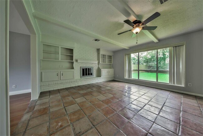 Building Photo - 2029 Briargreen Dr
