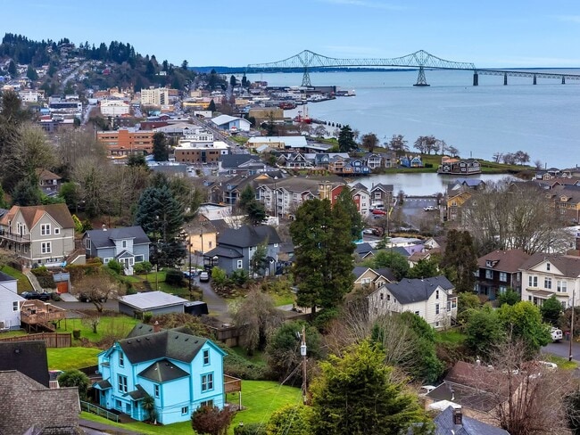 Foto del edificio - 3088 Harrison Ave