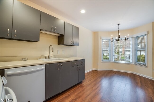 Building Photo - 151 Dezenzo Ln
