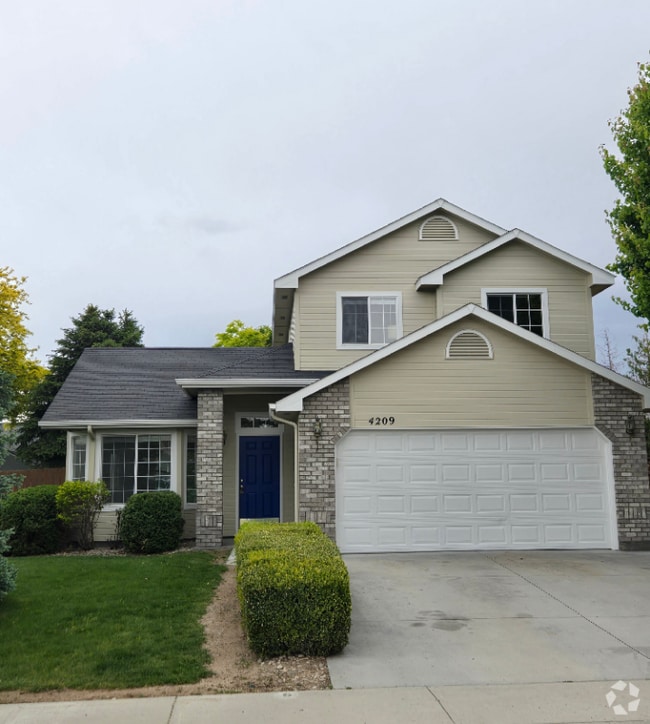 Building Photo - 4209 E Lanager Ct