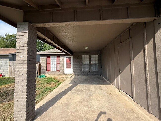 Foto del edificio - 10308 Little Pebble Dr