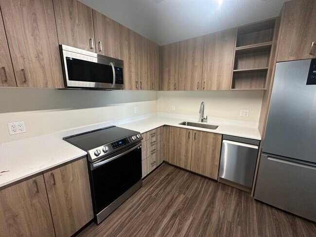 Foto del edificio - 2032 N Clybourn Ave