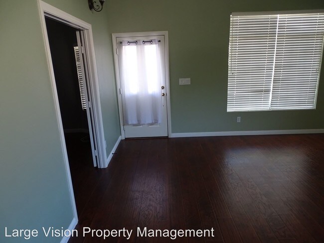 Foto del edificio - 3 br, 2 bath House - 318 Mount Hope Street