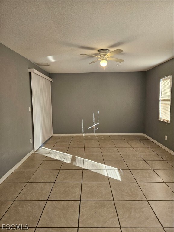 Foto del edificio - 133 Theodore Vail St E