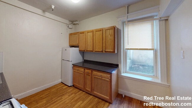 Photo - 1810 Commonwealth Ave Apartment