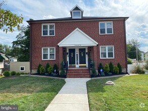 Building Photo - 1026 S Beechfield Ave