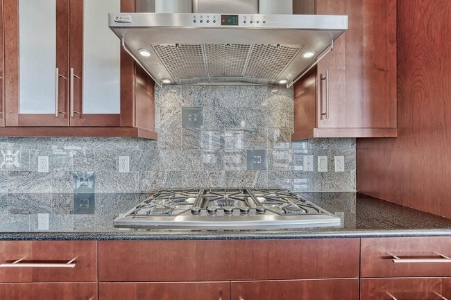 Foto del edificio - About This Property