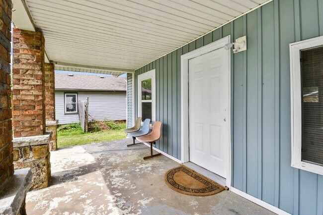 Foto del edificio - 1711 W Florida St