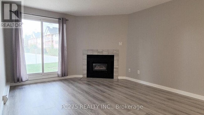 Building Photo - 136-136 Conway Dr