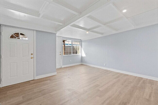 Foto del edificio - "Charming 1-Bedroom Retreat at 1516B McAllister Avenue, Sacramento – Cozy 760 sq ft with In Unit ...