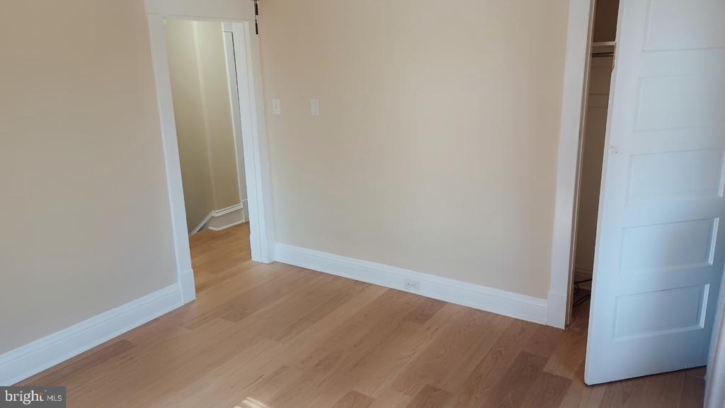 Primary Photo - 120 W Woodland Ave