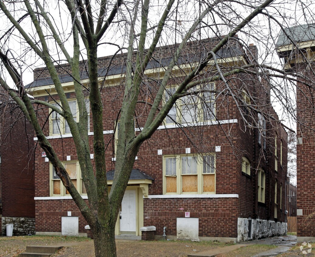 Building Photo - 3549 Michigan Ave