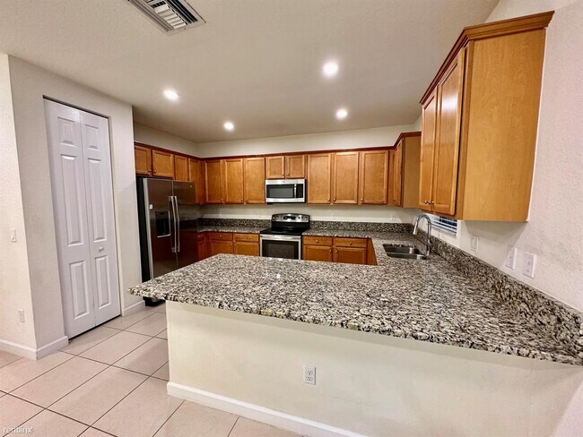 Foto del edificio - 3 br, 2.5 bath Townhome - 4002 Allerdale Pl