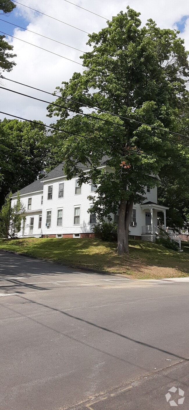 Condos for Rent in New Hampshire