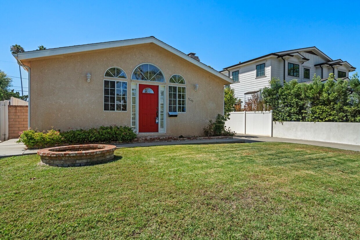 Primary Photo - Delightful 3 bed + 2 bath in Sherman Oaks ...