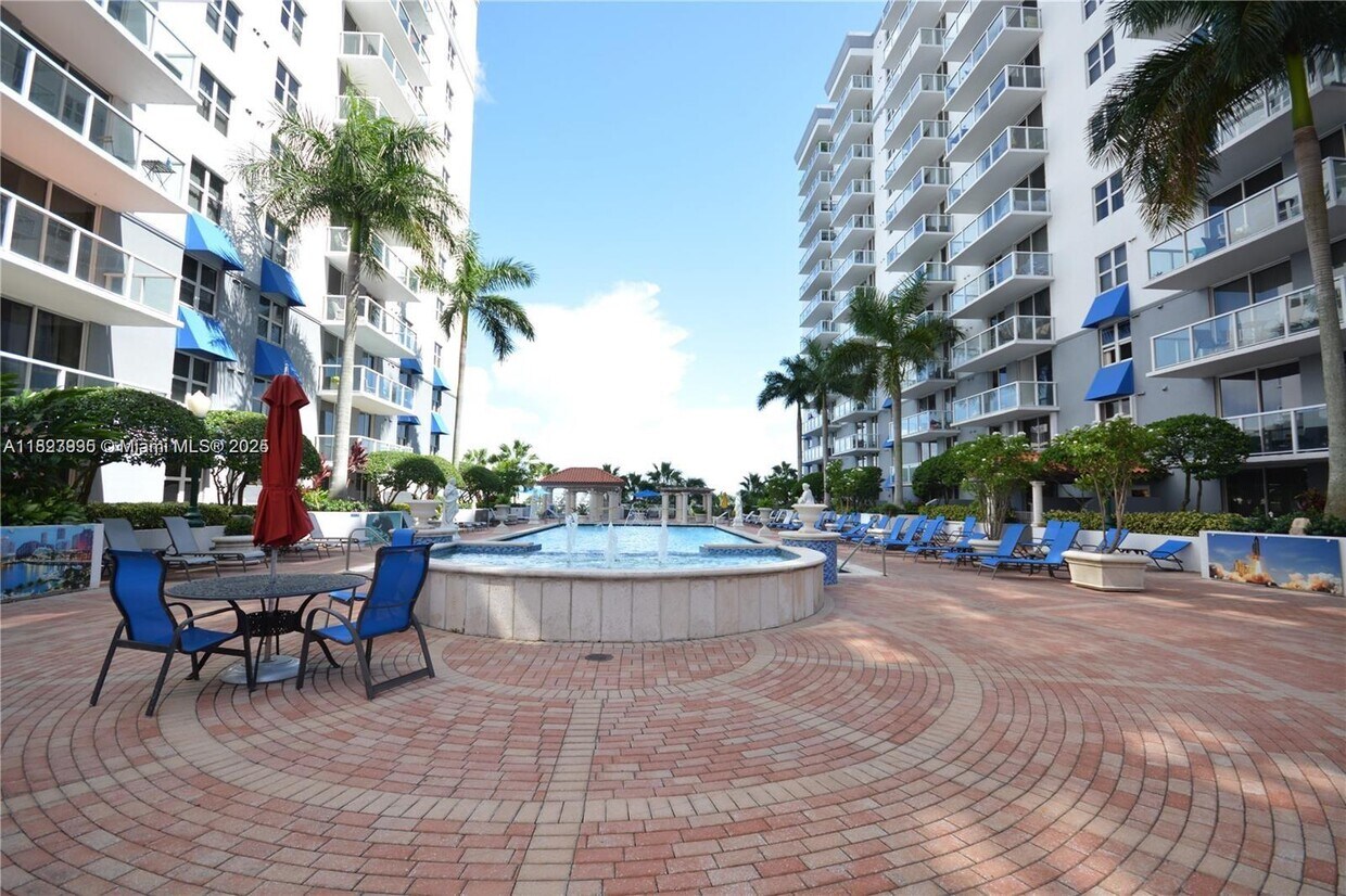 Foto principal - 5099 NW 7th St