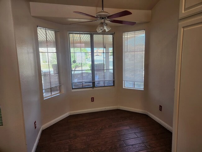 Building Photo - 12735 Sundown Rd