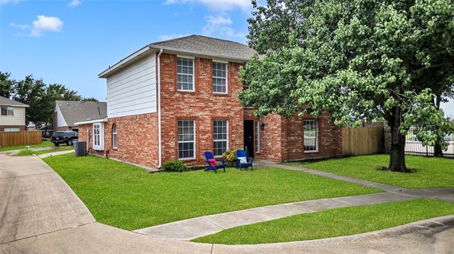 Foto del edificio - 600 Ashcrest Ct
