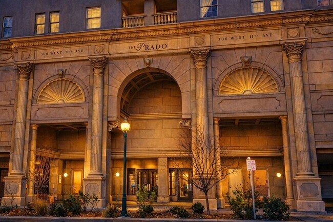 Foto del edificio - 300 W 11th Ave