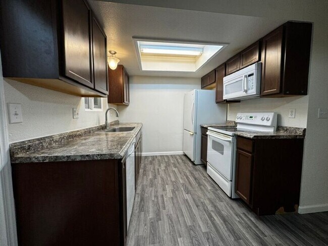 Building Photo - 3014 Starlight Cir