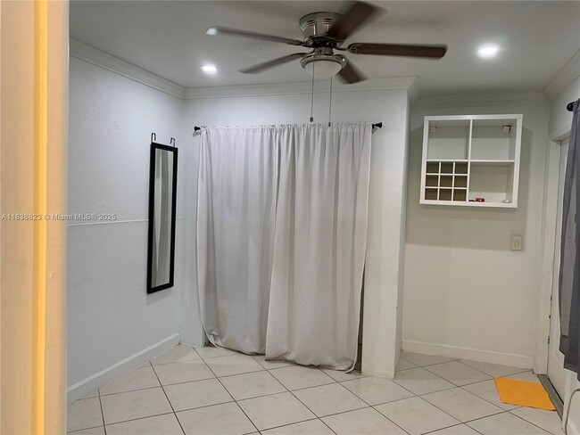 Foto del edificio - 11610 NW 35th St
