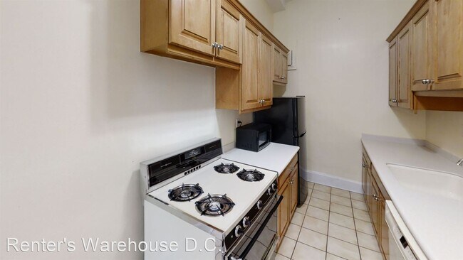 Foto del edificio - 3024 Porter St NW