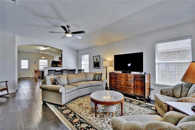 Foto del edificio - 124 Magpie Goose Ln