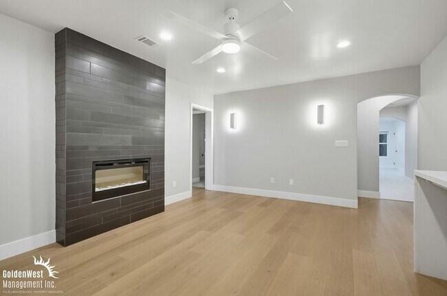 Building Photo - Stunningly Renovated 3Bdm 2Ba Home + Casita in Poway!