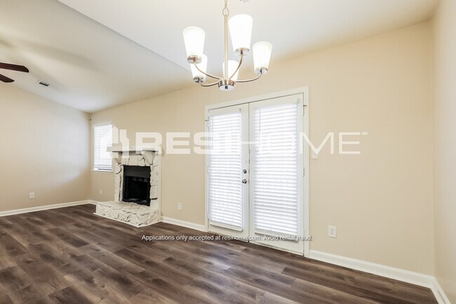 Building Photo - 7885 Taylor Cir